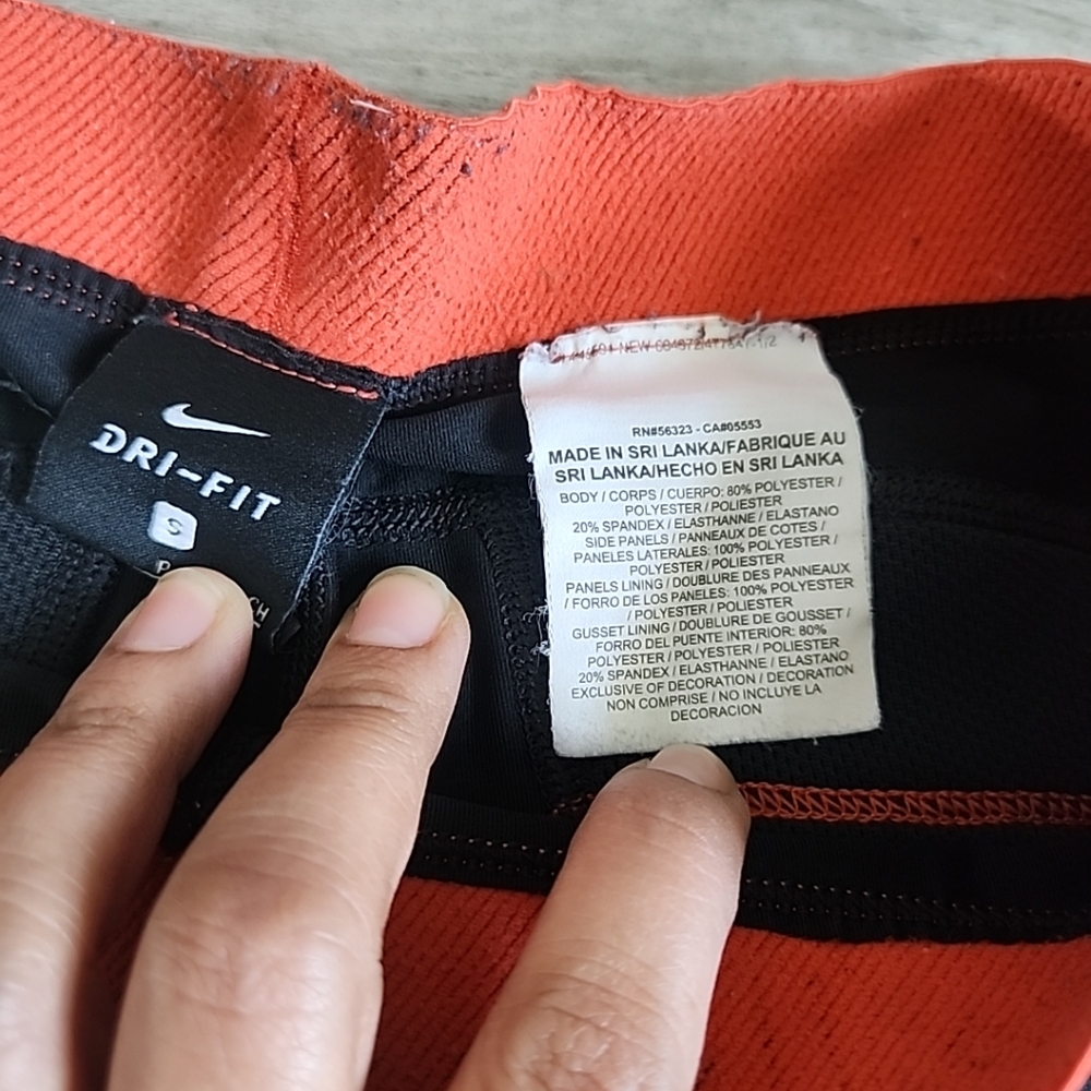NIKE Women’s Dry Fit Pro Slider Baseball Shorts Size Small Black Orange Sports - Picture 6 of 7